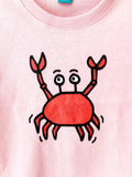 roze t-shirt, rode krab, met mooi boordje
